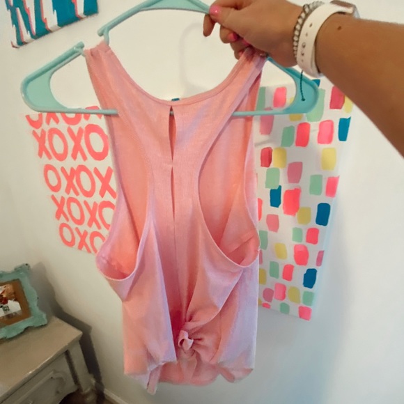athletic tank top - Picture 3 of 3